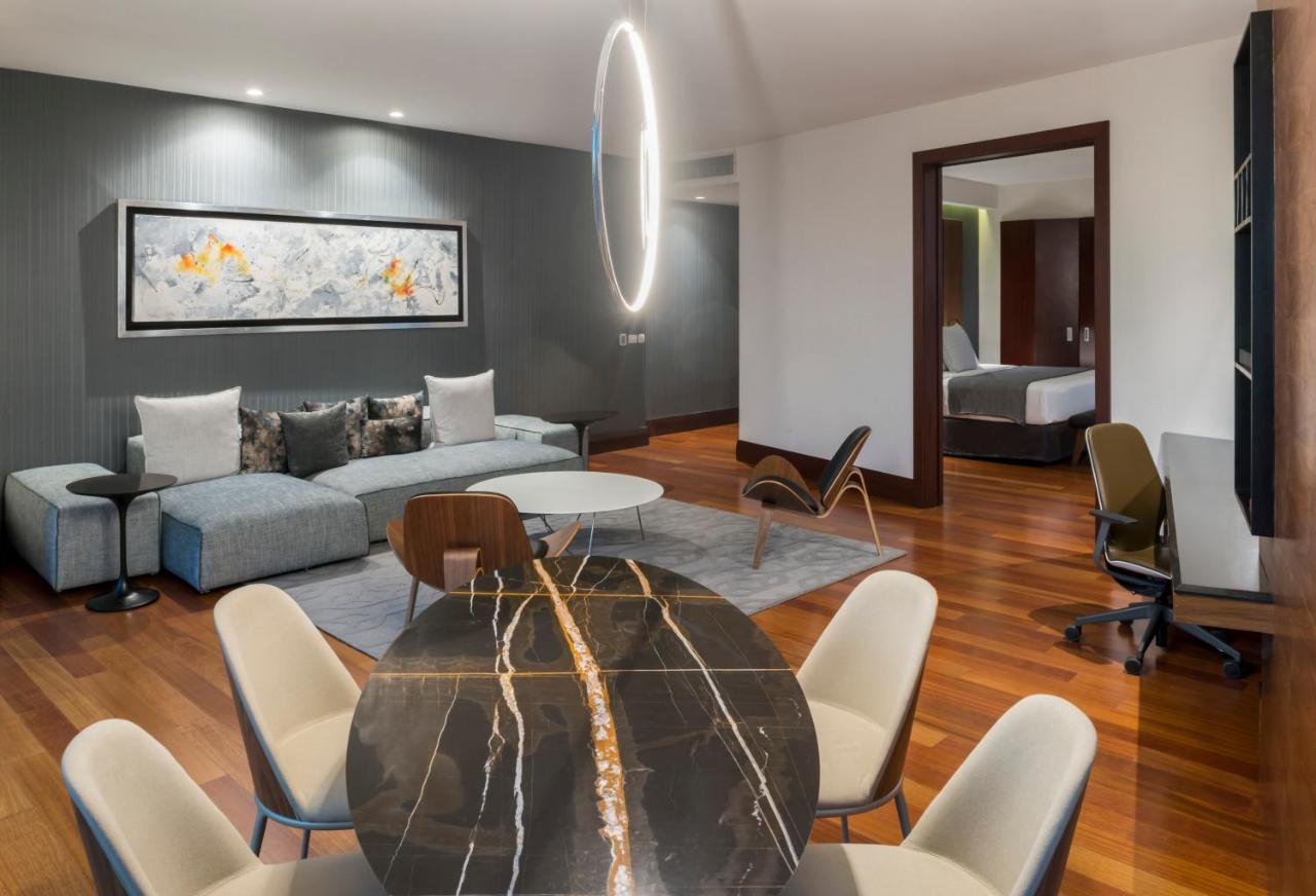 Hotel Nh Collection Providencia 5*