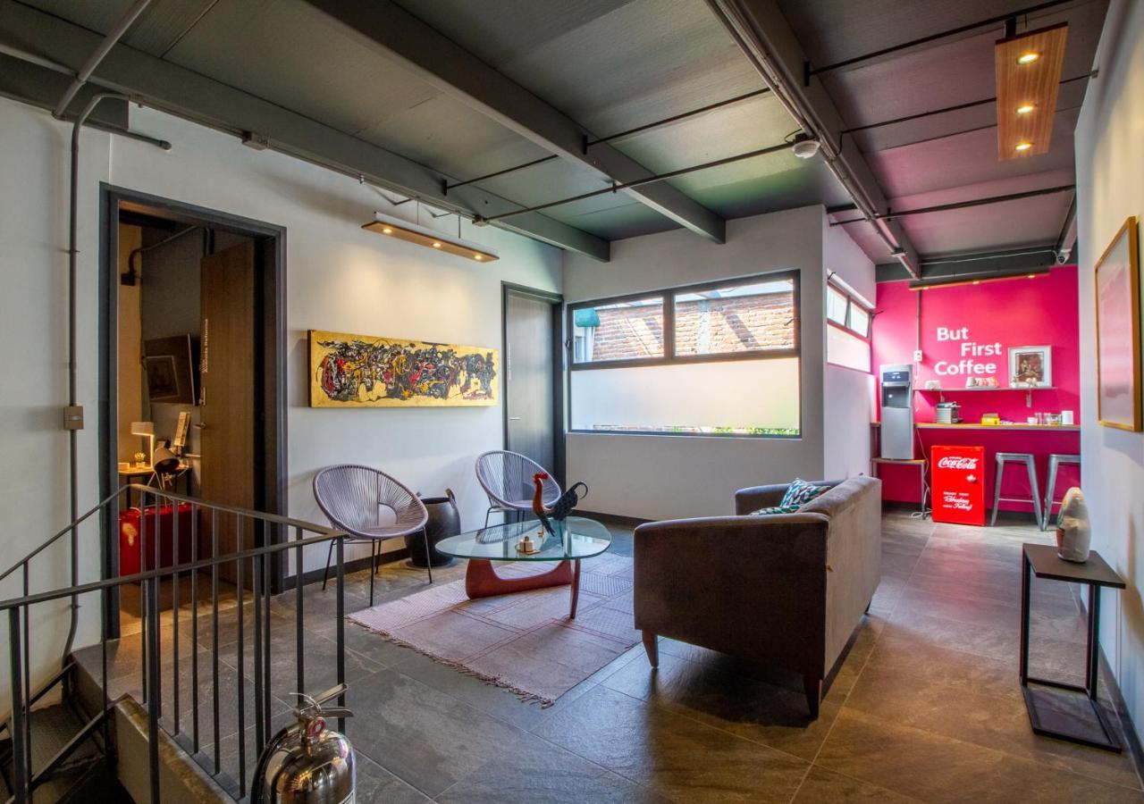 Aparthotel The Yellow By Dot Boutique *