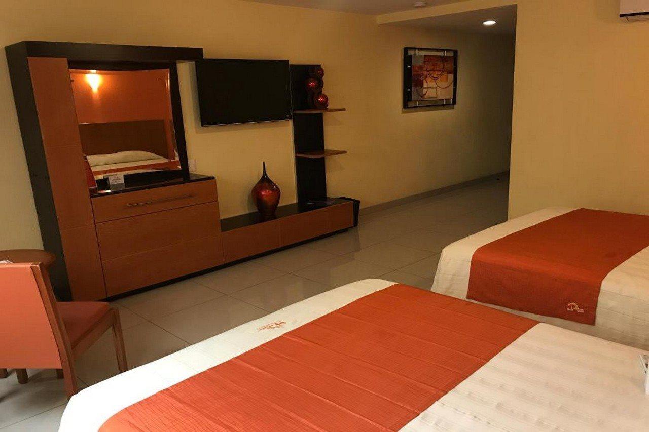 Hostalia Expo & Business Class Hotel