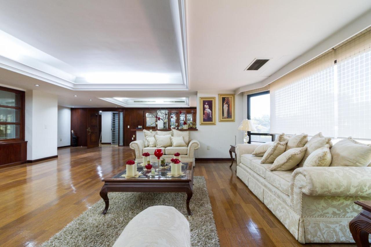 Apartment Penthouse Colomos *