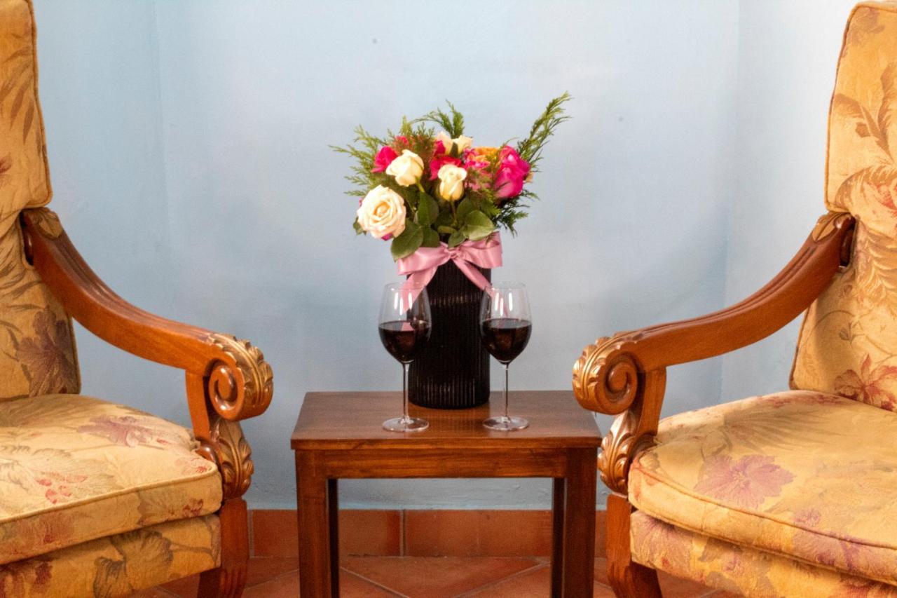 Alebrije Boutique 4*