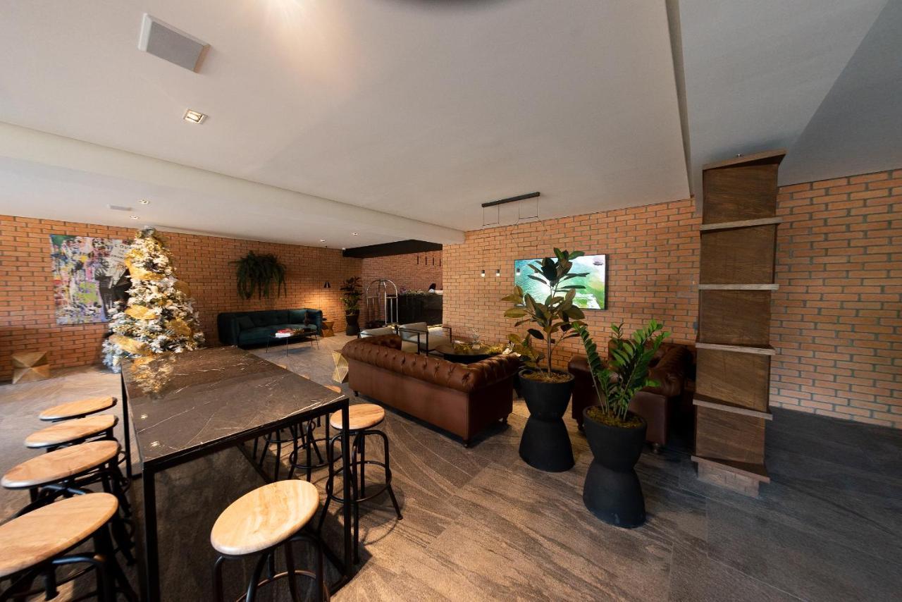 Fulton Business Luxury Hotel 4*