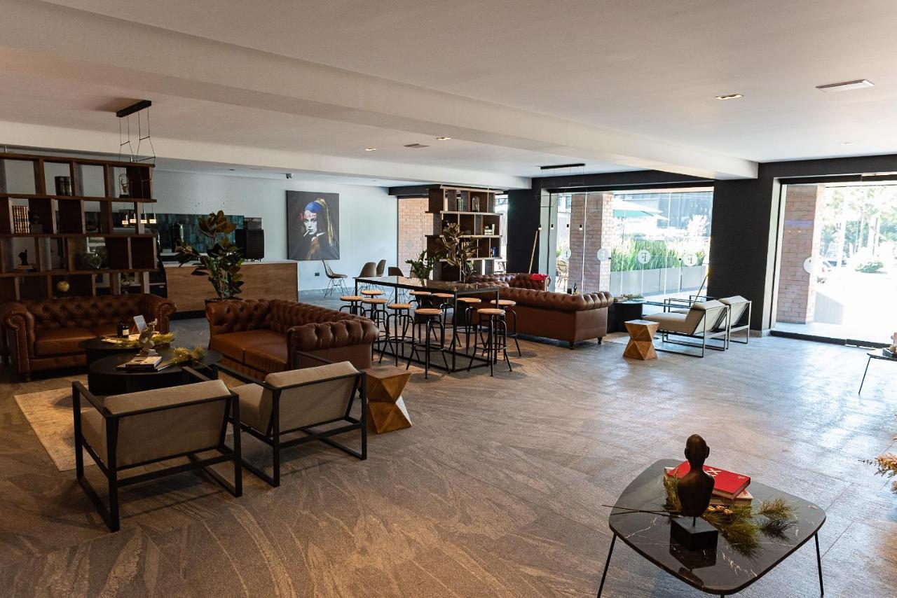Fulton Business Luxury 4* Guadalajara