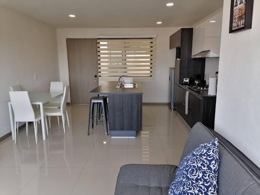 Apartamento Amazing Atemajac Del Valle Apart 2parking/2br/2ba *