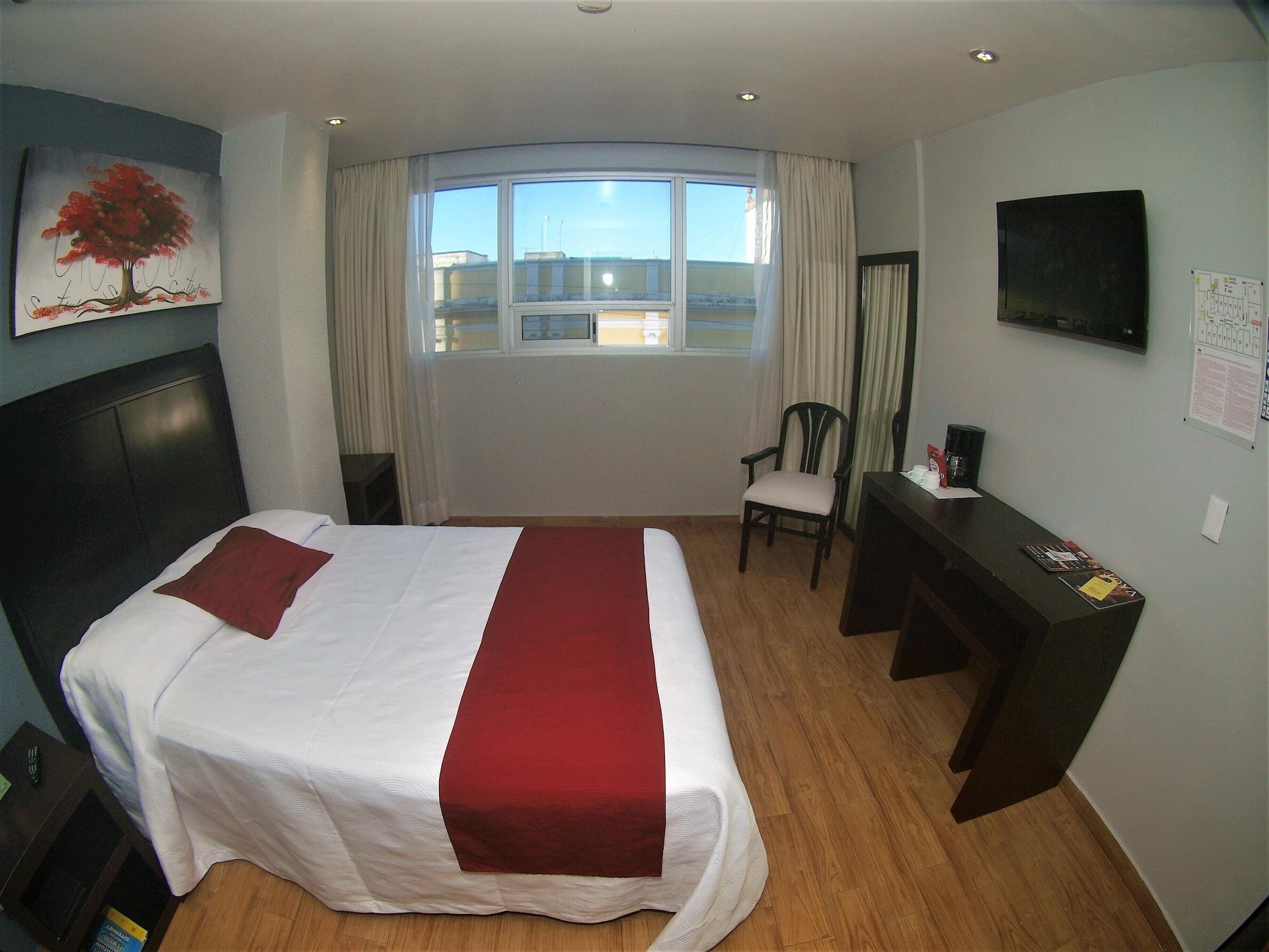 Hotel Roma Guadalajara In Downtown 4*