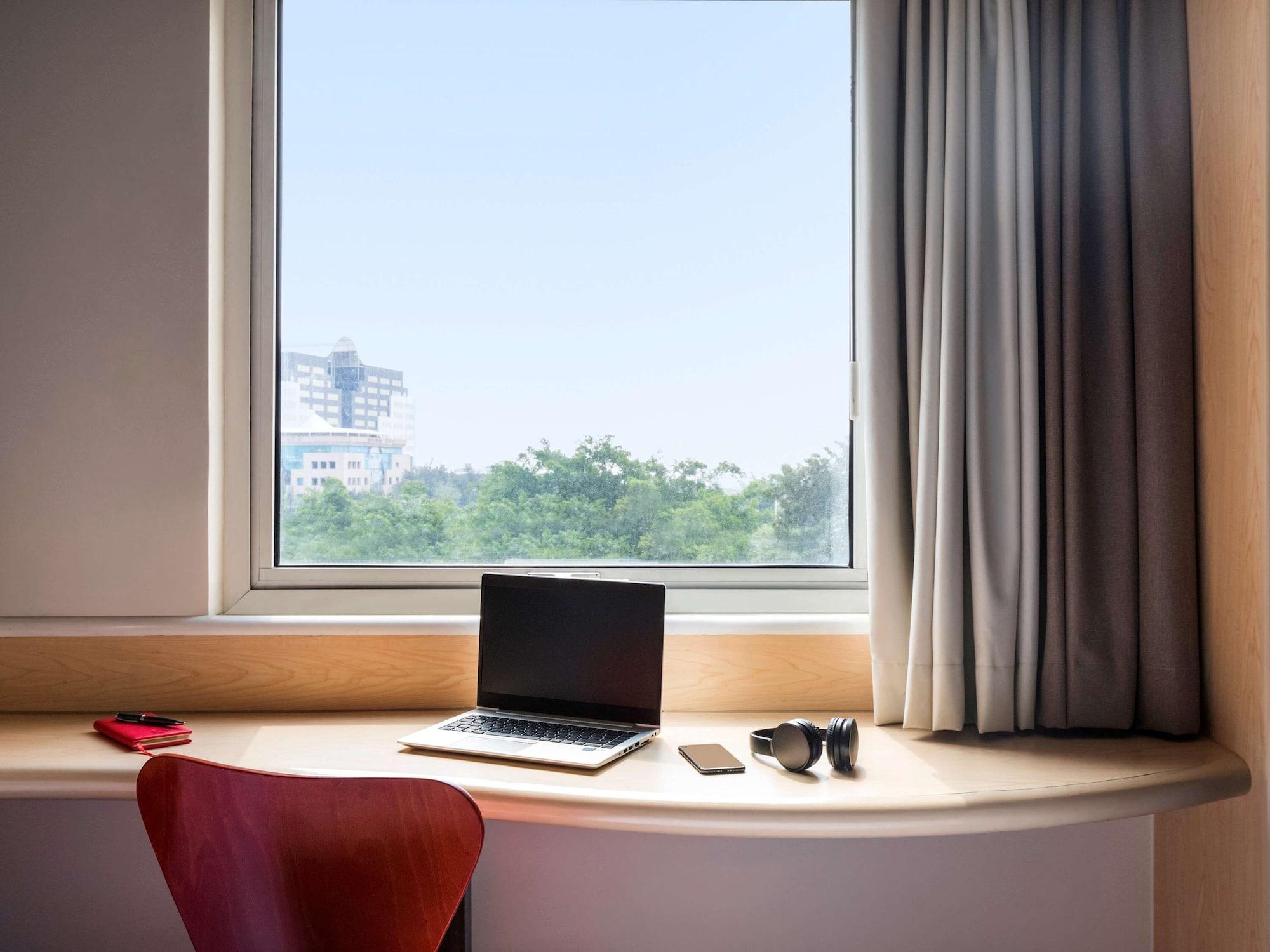 Ibis Expo 3*