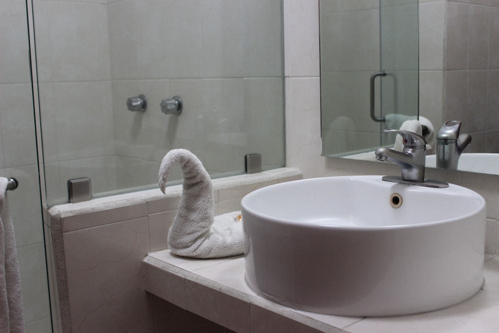 Del Parque Hotel Guadalajara