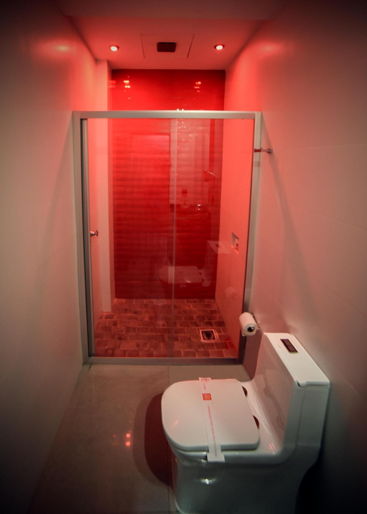 Six Expiatorio Hotel 3*