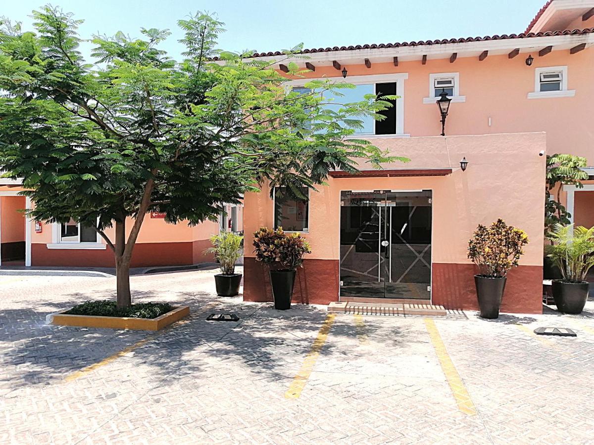 Aquiles Motel