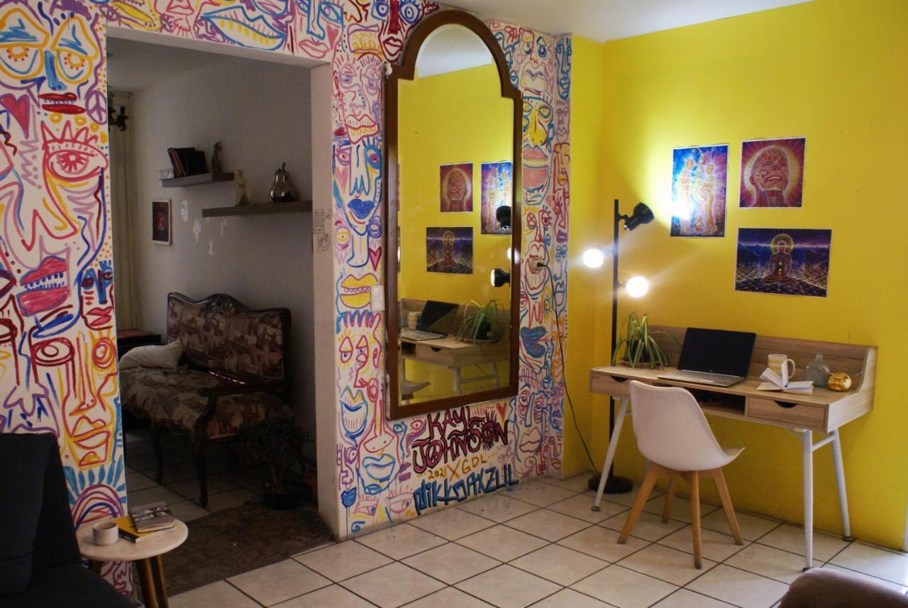 Free Spirit Hostel Guadalajara *
