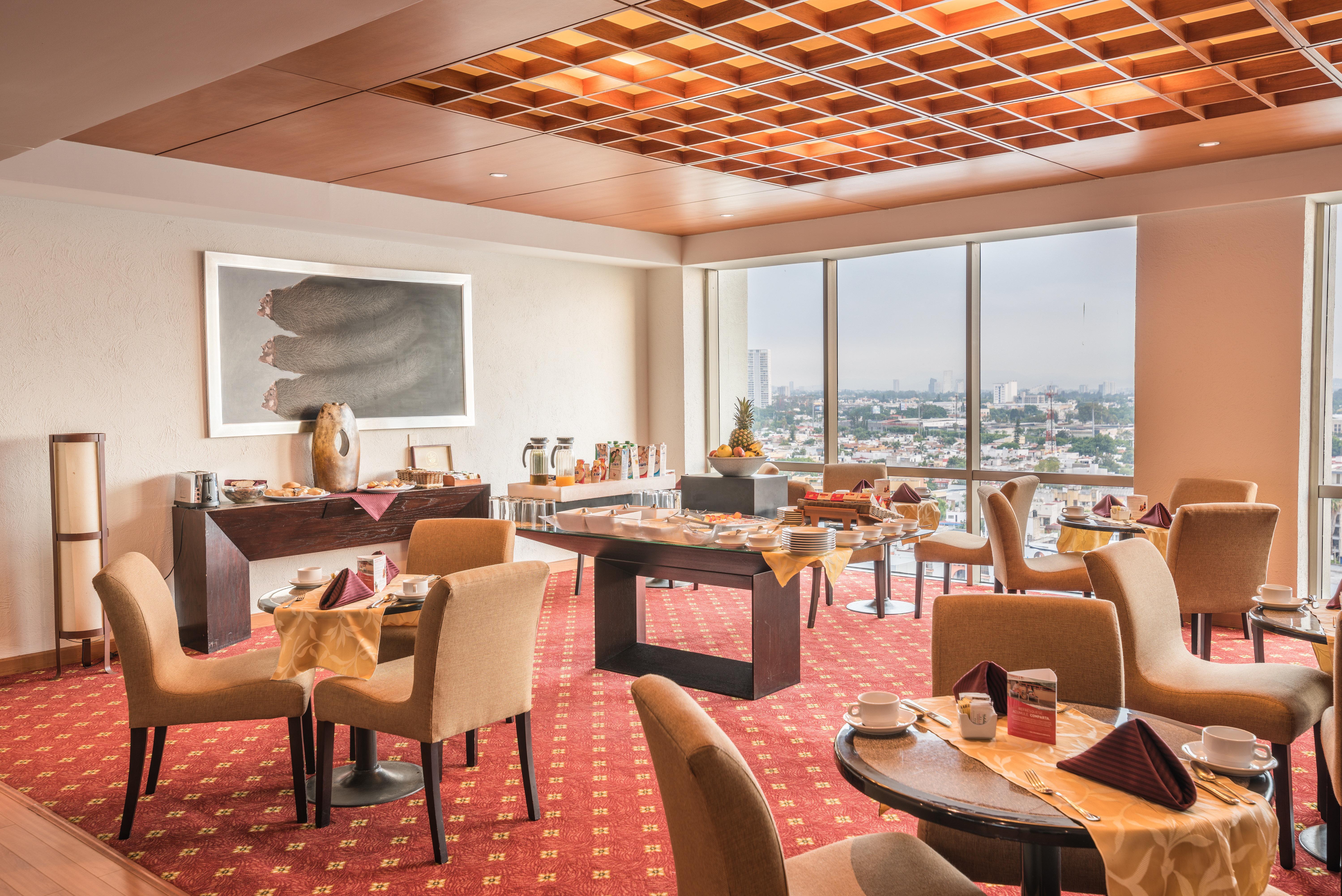 Select By Ihg Hotel 4*