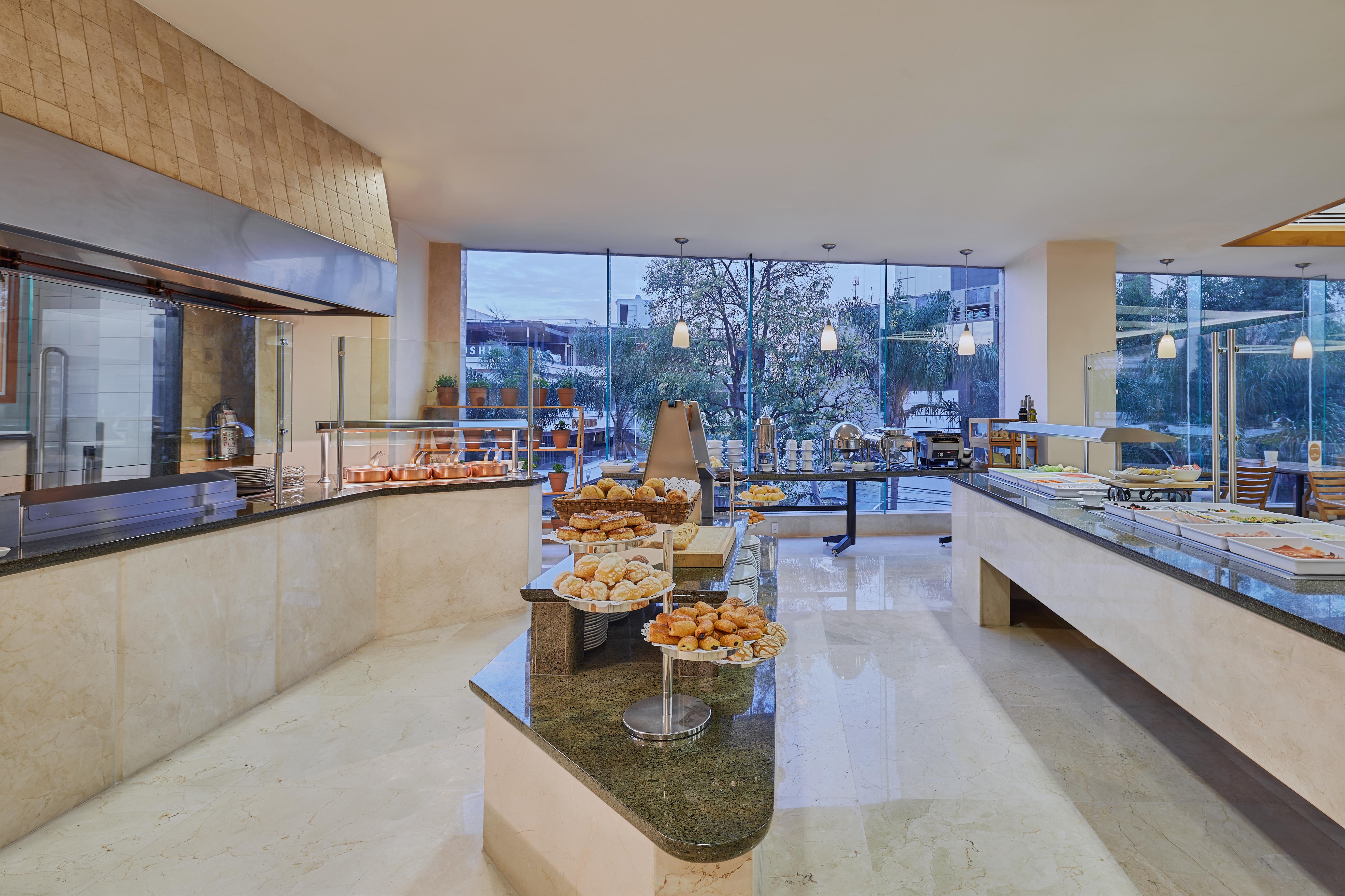 Grand Fiesta Americana Country Club Hotel 5*