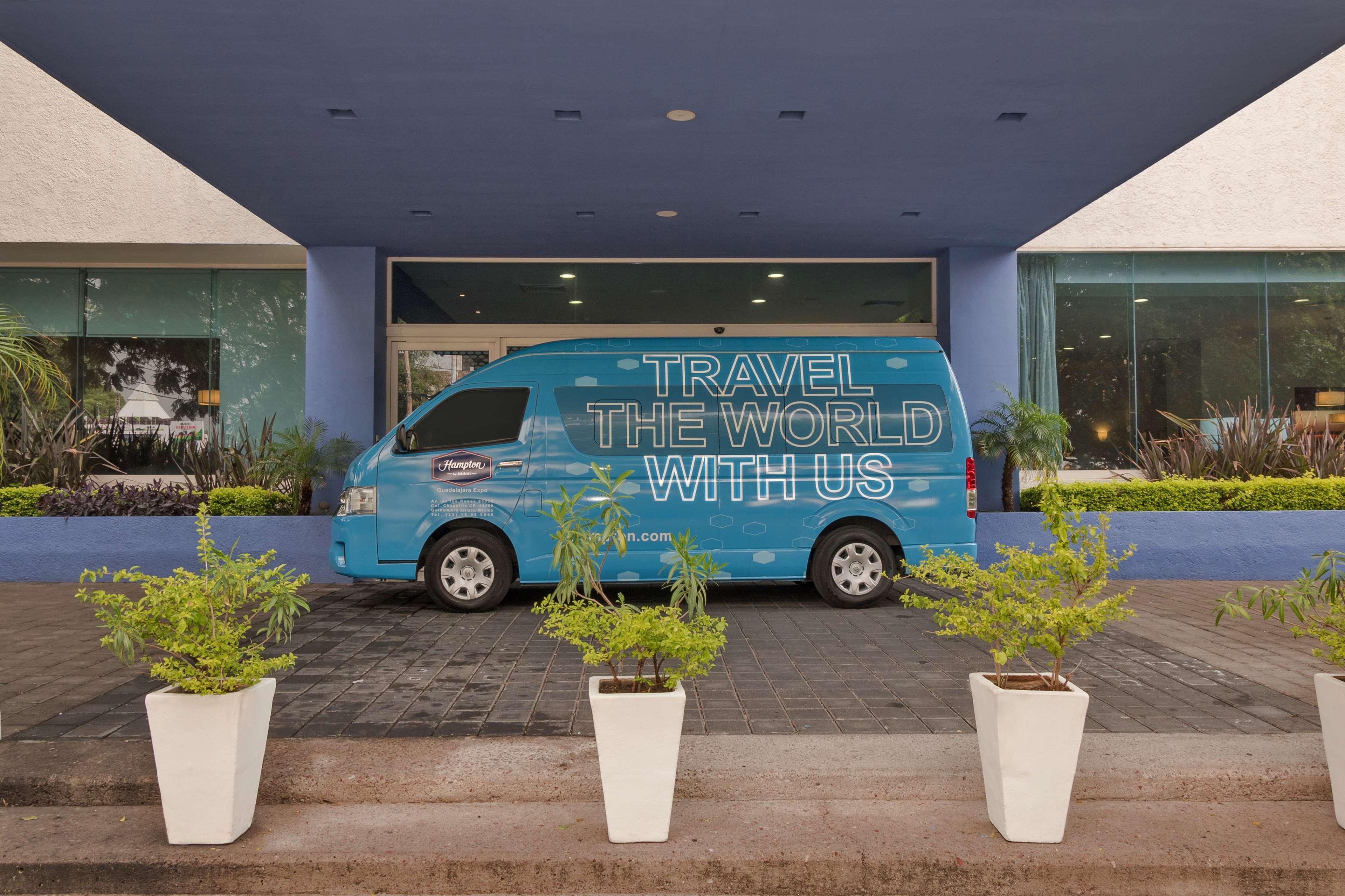 Hampton By Hilton Expo Hotel 3*