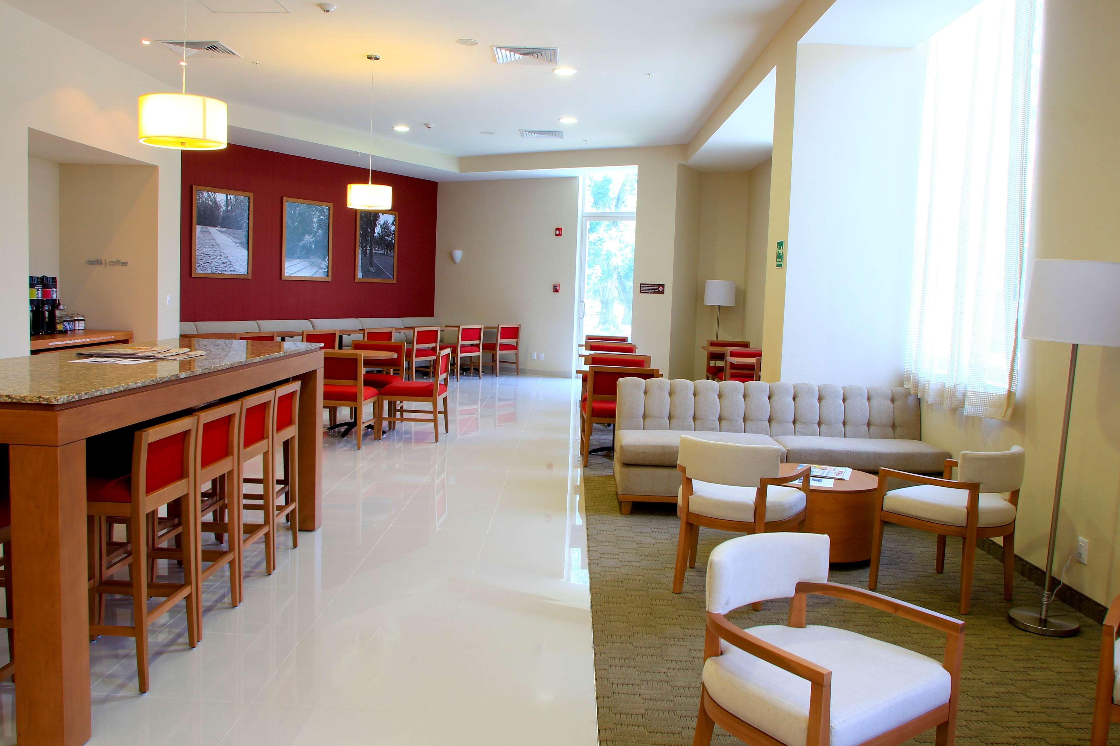 Hampton By Hilton Expo 3* Guadalajara