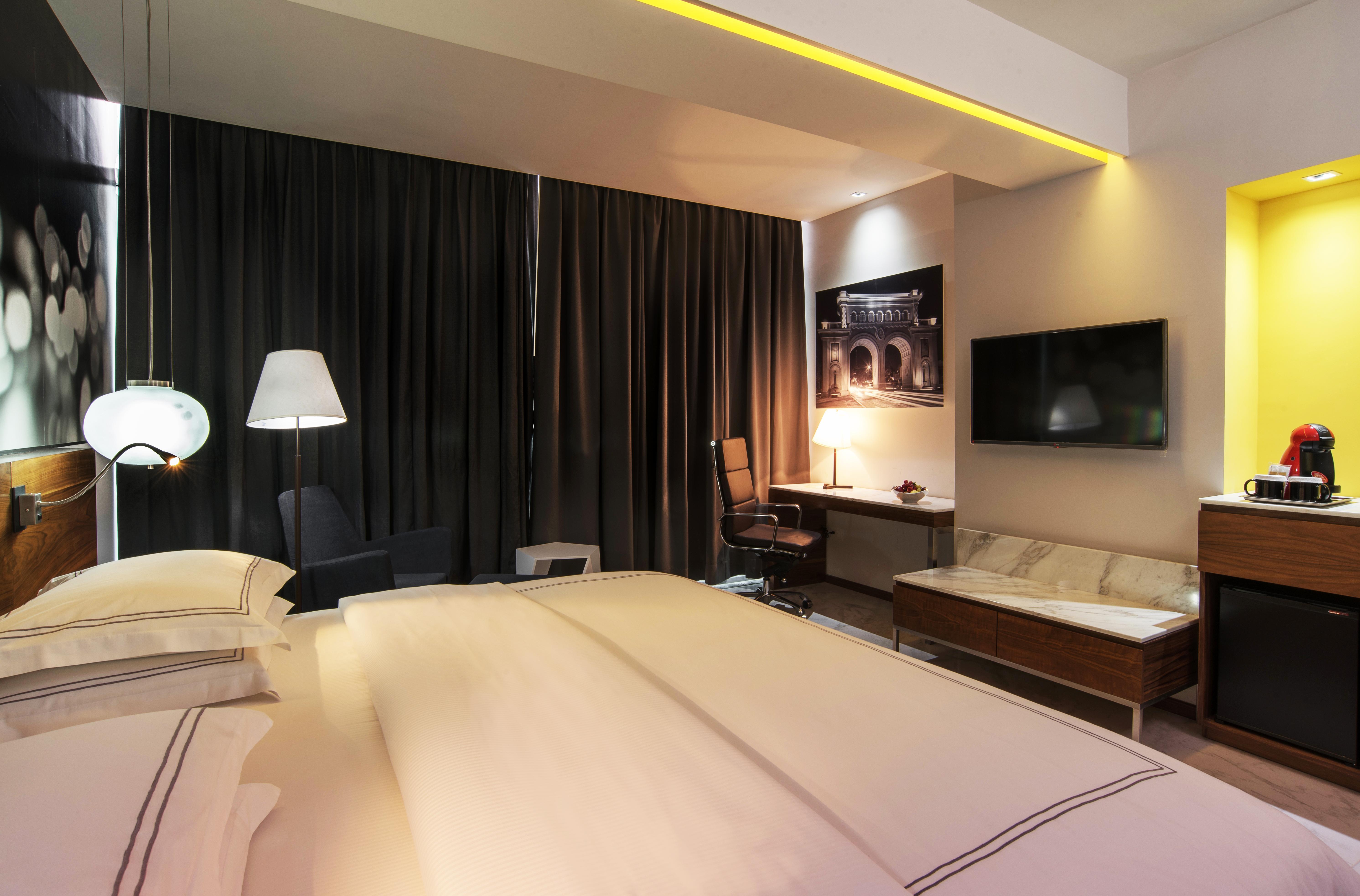 Krystal Urban 4* Guadalajara