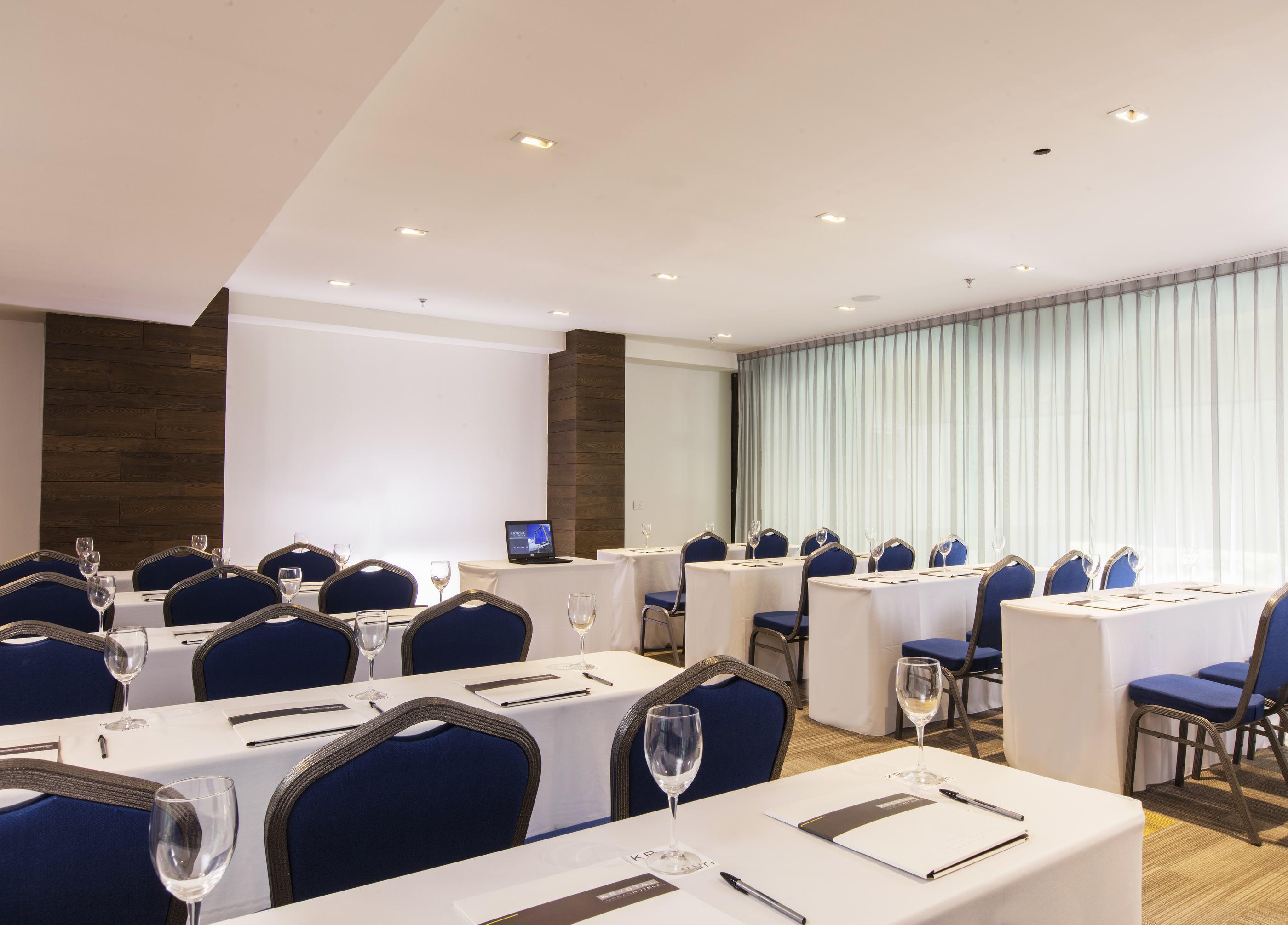 Krystal Urban 4* Guadalajara