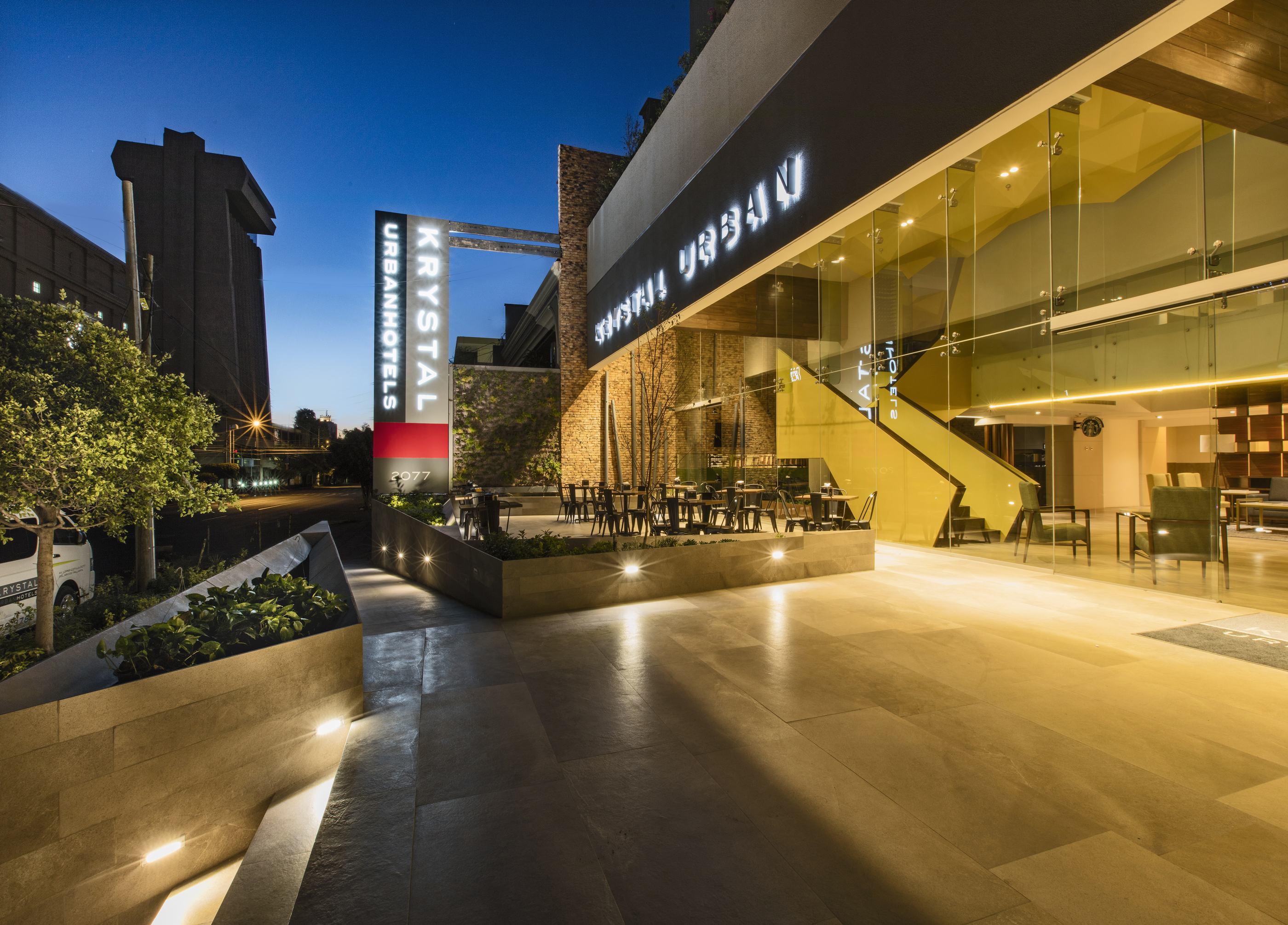 Krystal Urban Hotel 4*