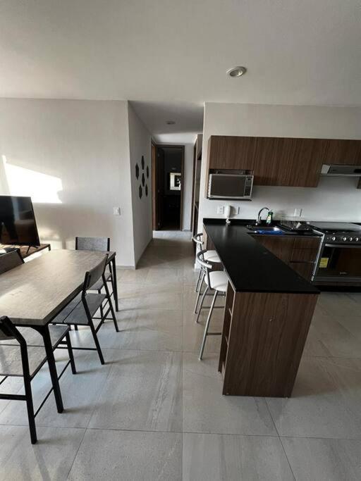 New And Gorgeous Apartament. Awesome Views! *