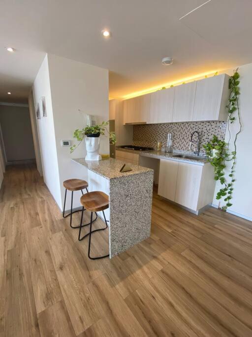 Lujo Y Confort A96 Apartment *