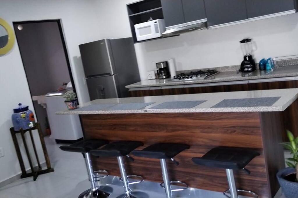 Hermoso Y Comfortable Departamento 15 Min Del Aeropuerto * Guadalajara