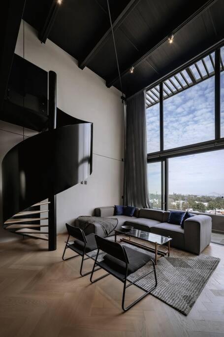 Skyloft Contemporaneo Con Estilo Unico Guadalajara
