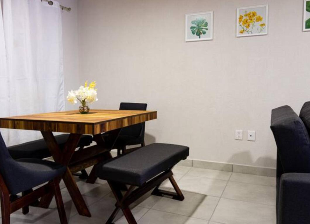Parques Department Condominium, Central, Comfortable,