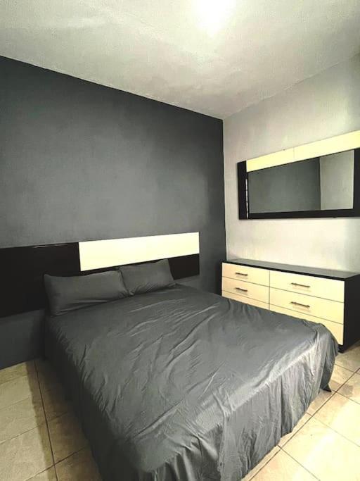 Departamento Por Plaza Terraza Oblatos * Guadalajara