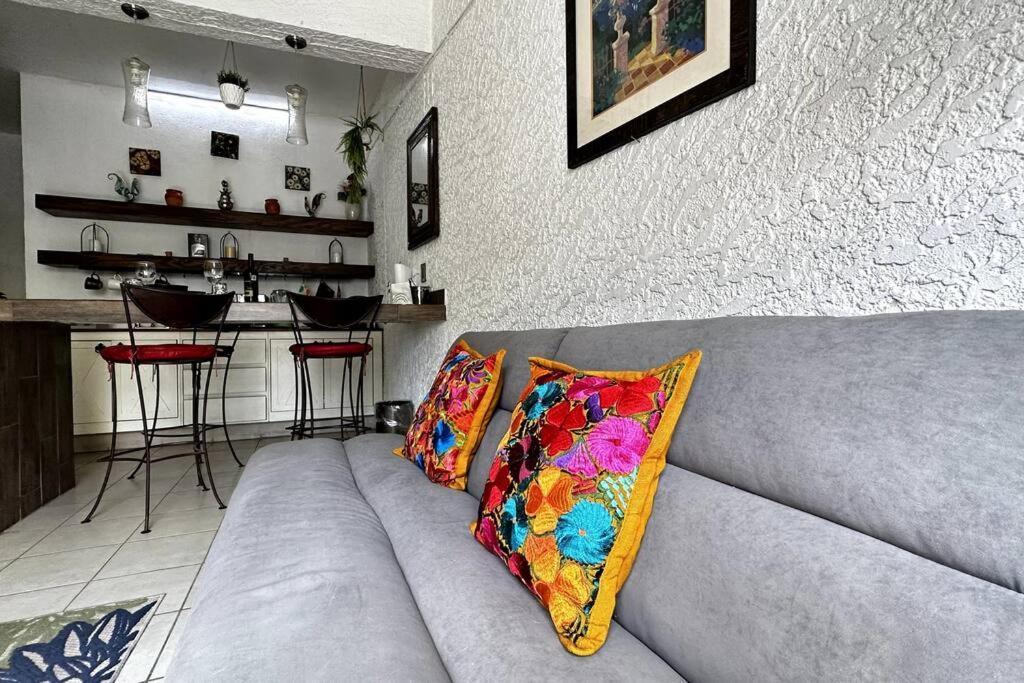 #9-fast Wifi-private Apto-street Entry-garden-cabletv Holiday home