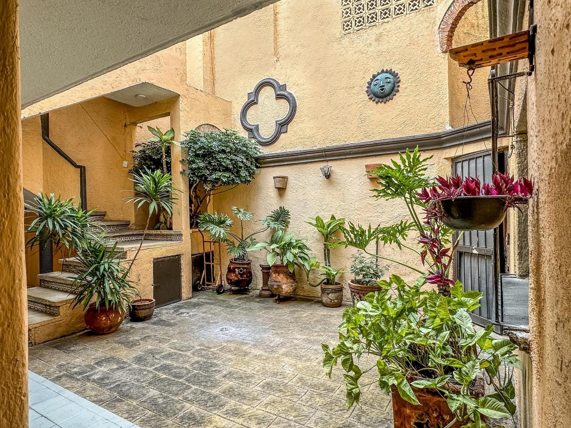 Apartment Estudio 4 En Chapalita Ubicacion Perfecta Y Jardines *