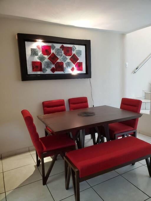 Holiday home Casa A Solo 5 Min Del Parian Y 20 Min Aeropuerto