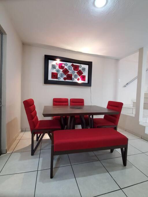 Casa A Solo 5 Min Del Parian Y 20 Min Aeropuerto