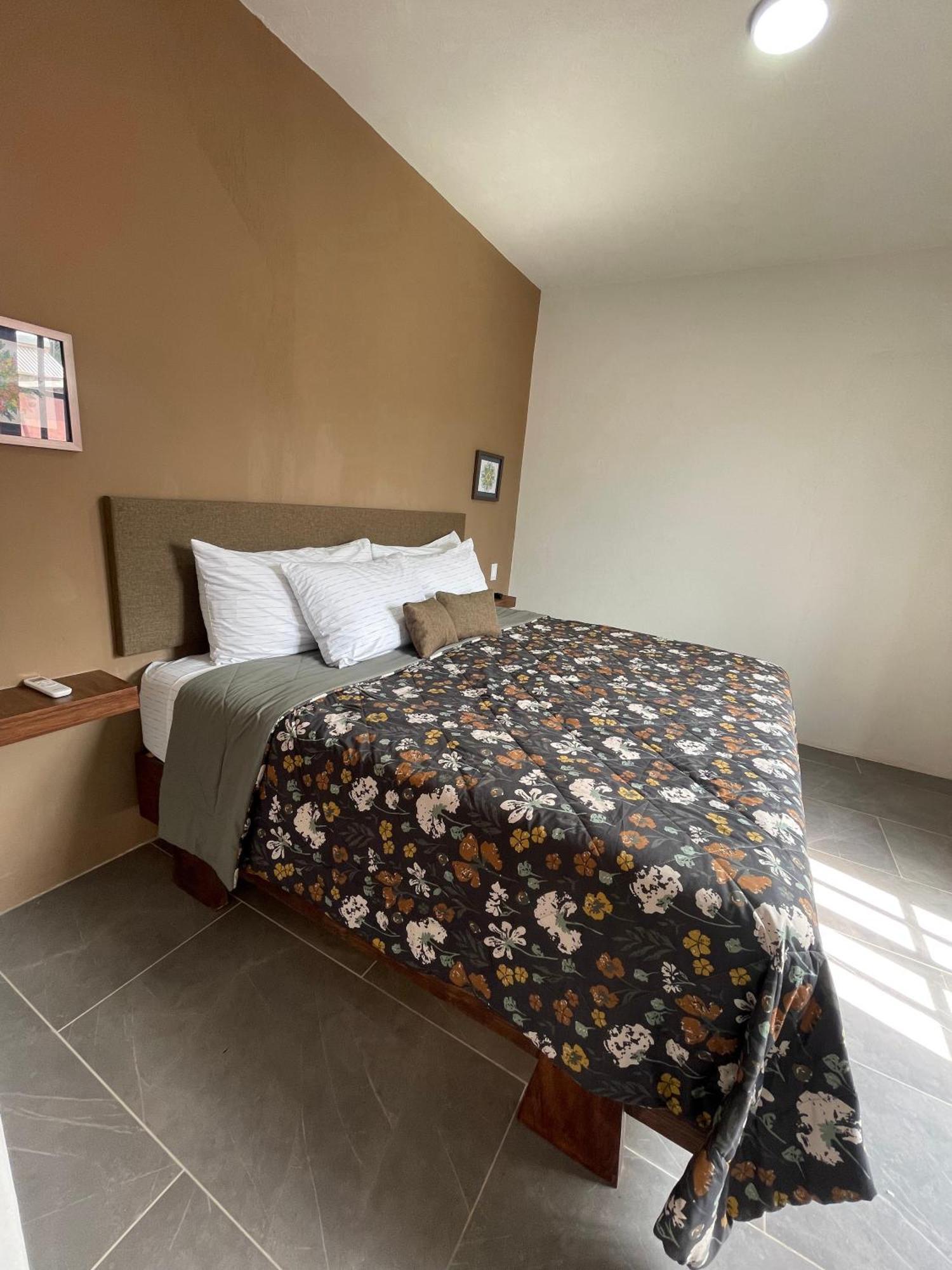Quinta La Perla Hostel *