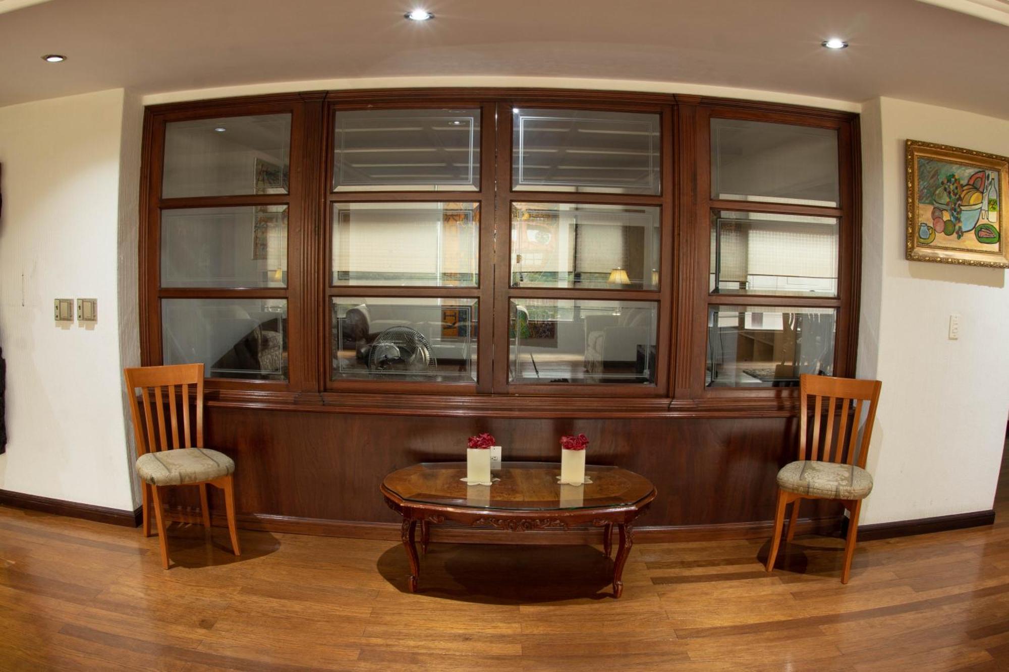 Penthouse Colomos Apartment *