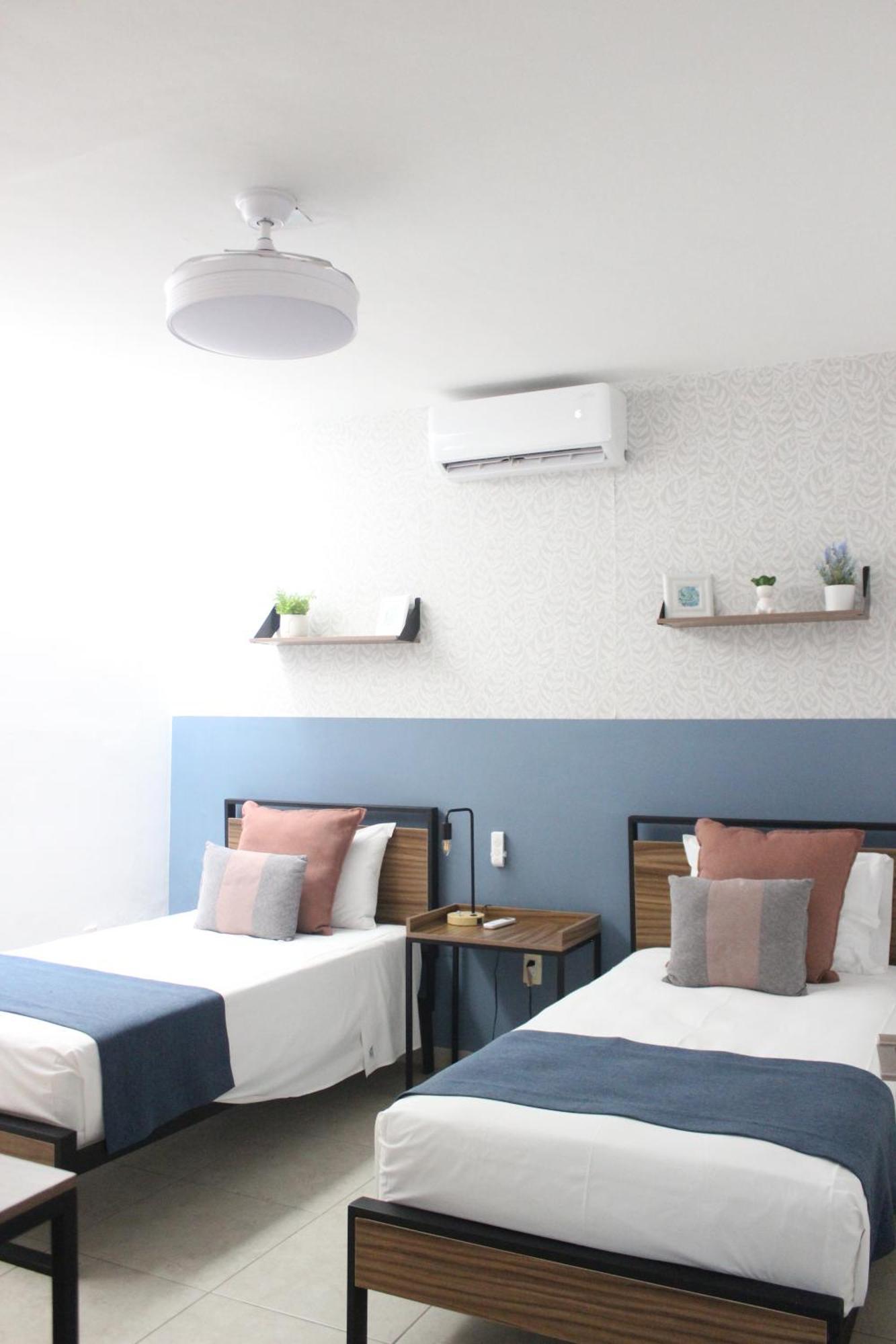 Casa Azul Turquesa Excelente Ubicacion Facturamos Holiday home Guadalajara