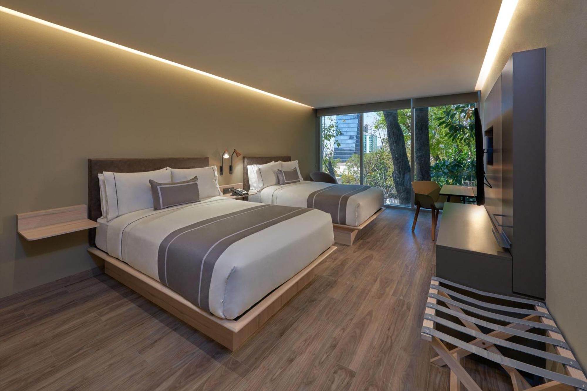 Hotel Express By Marriott Providencia 4*