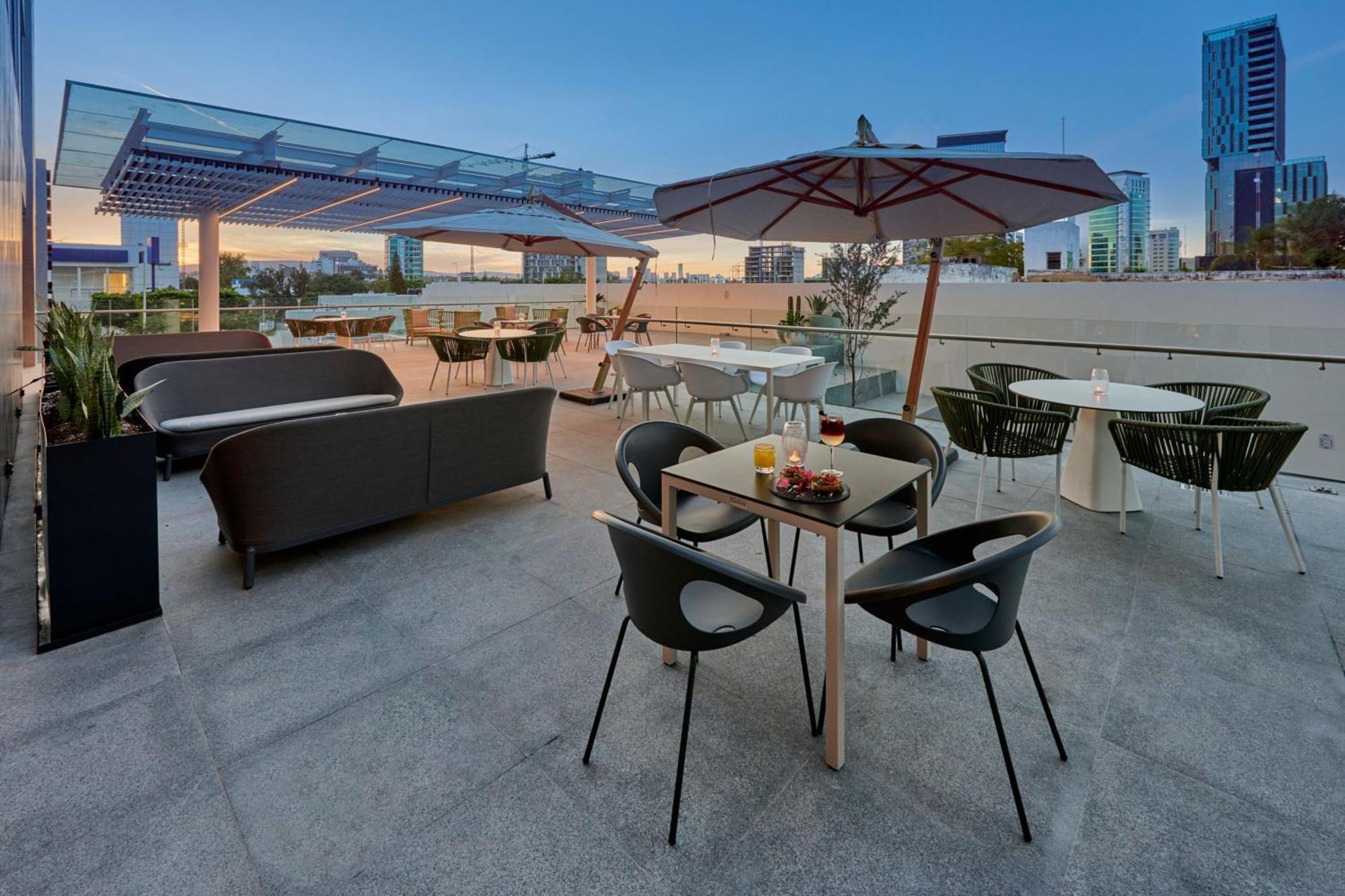 Express By Marriott Providencia Hotel 4*