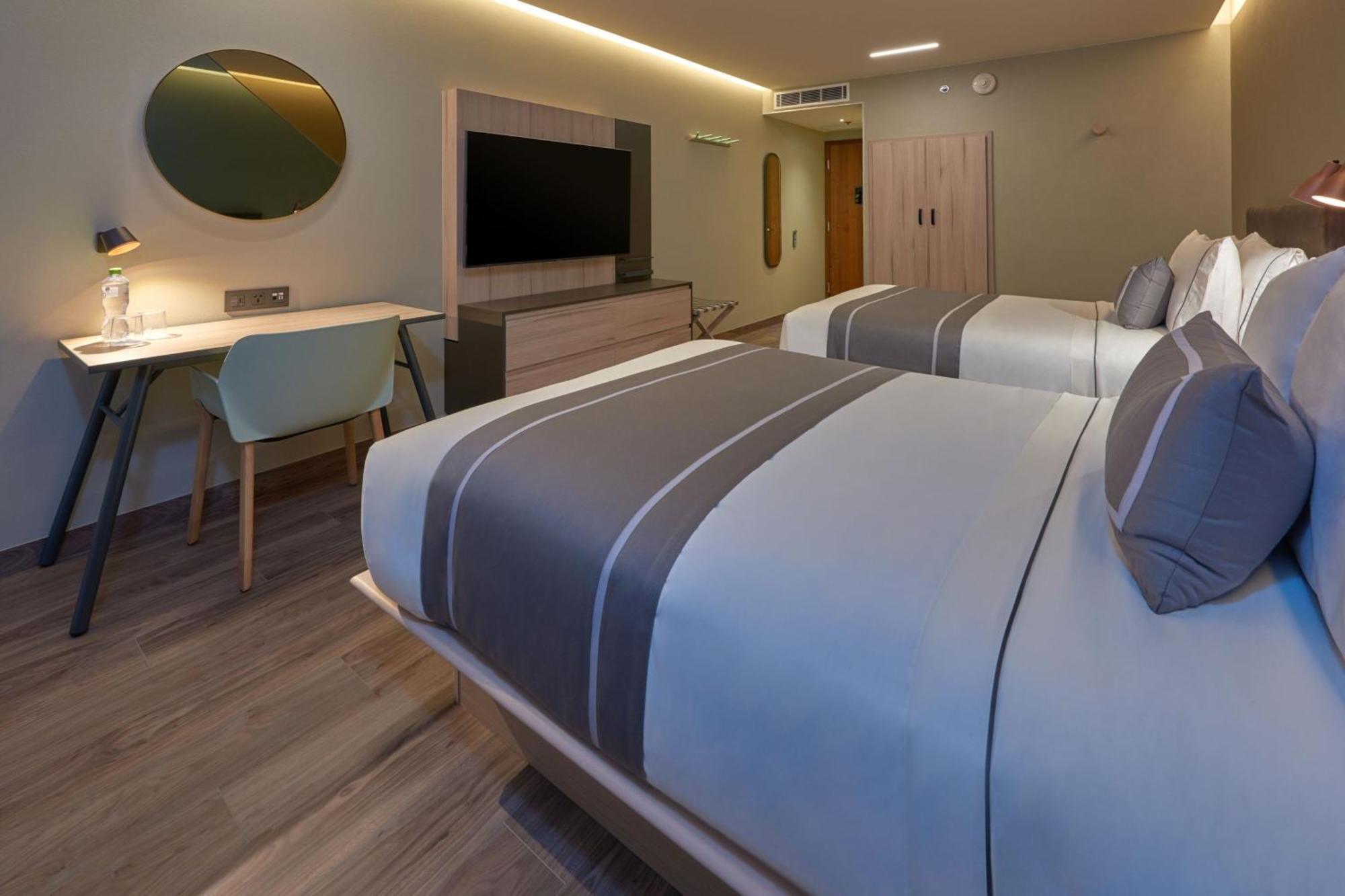 Hotel Express By Marriott Providencia Guadalajara
