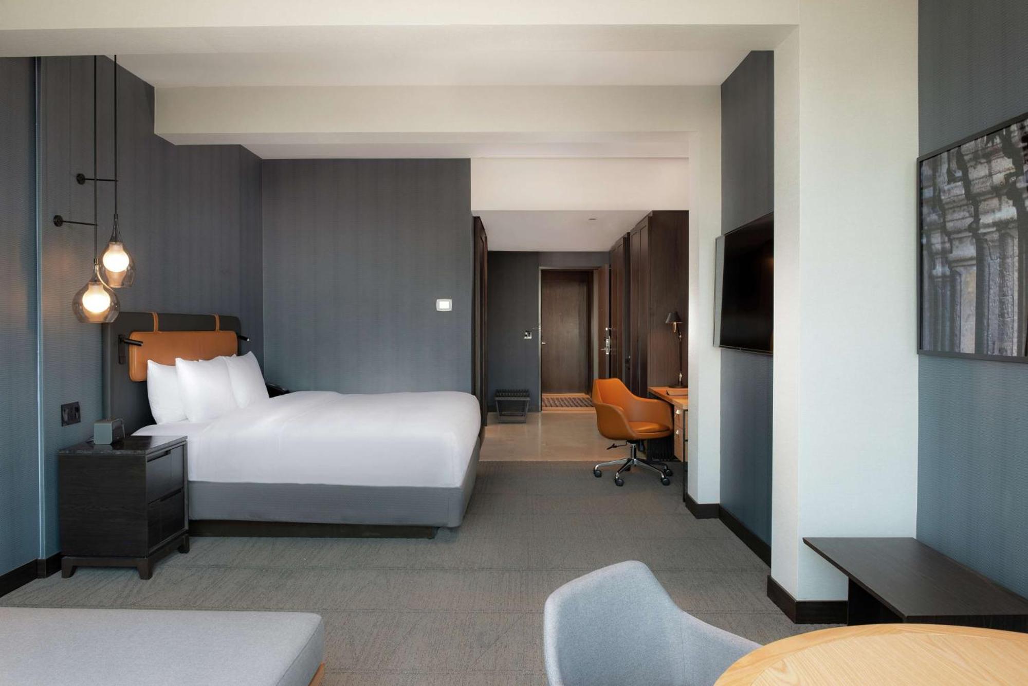 Hilton Midtown 5* Guadalajara
