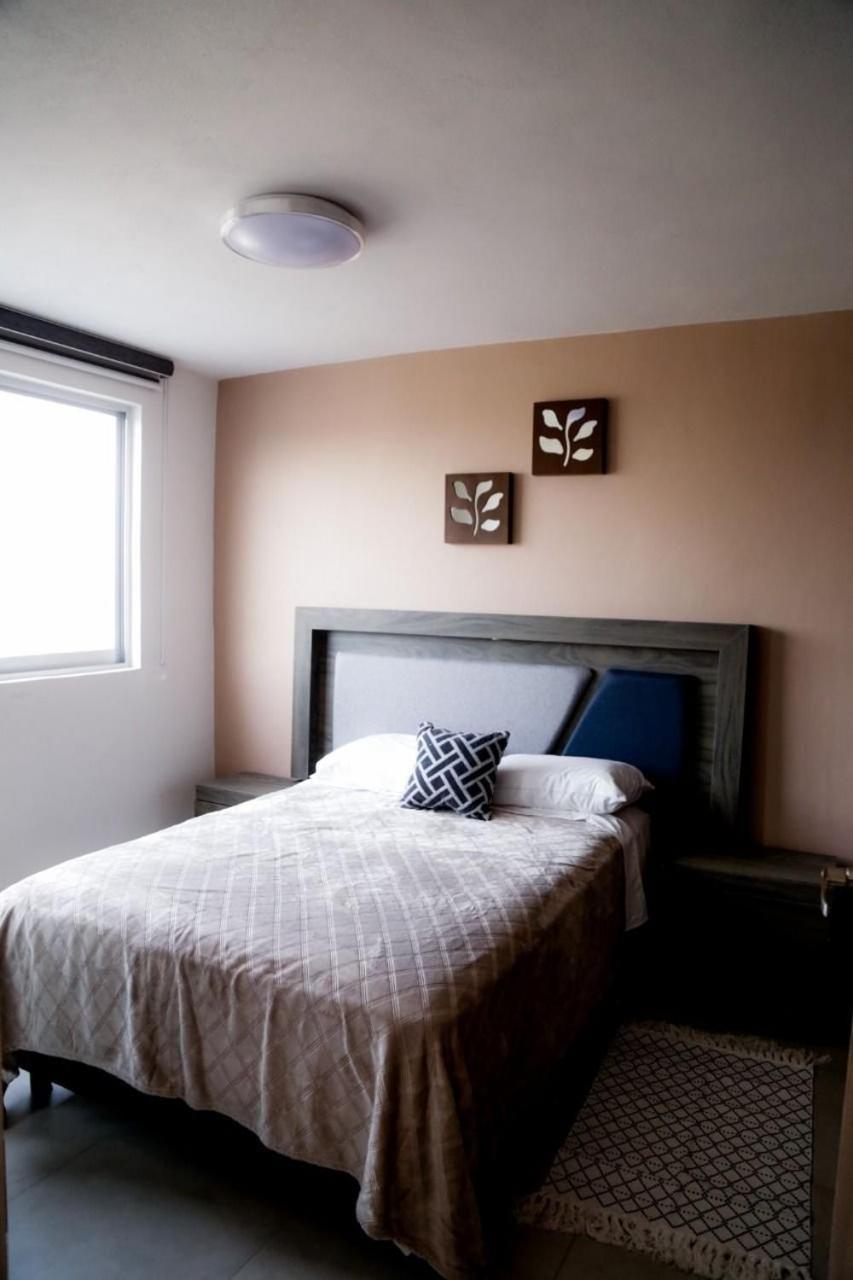 Luxury Flat In Apartment *