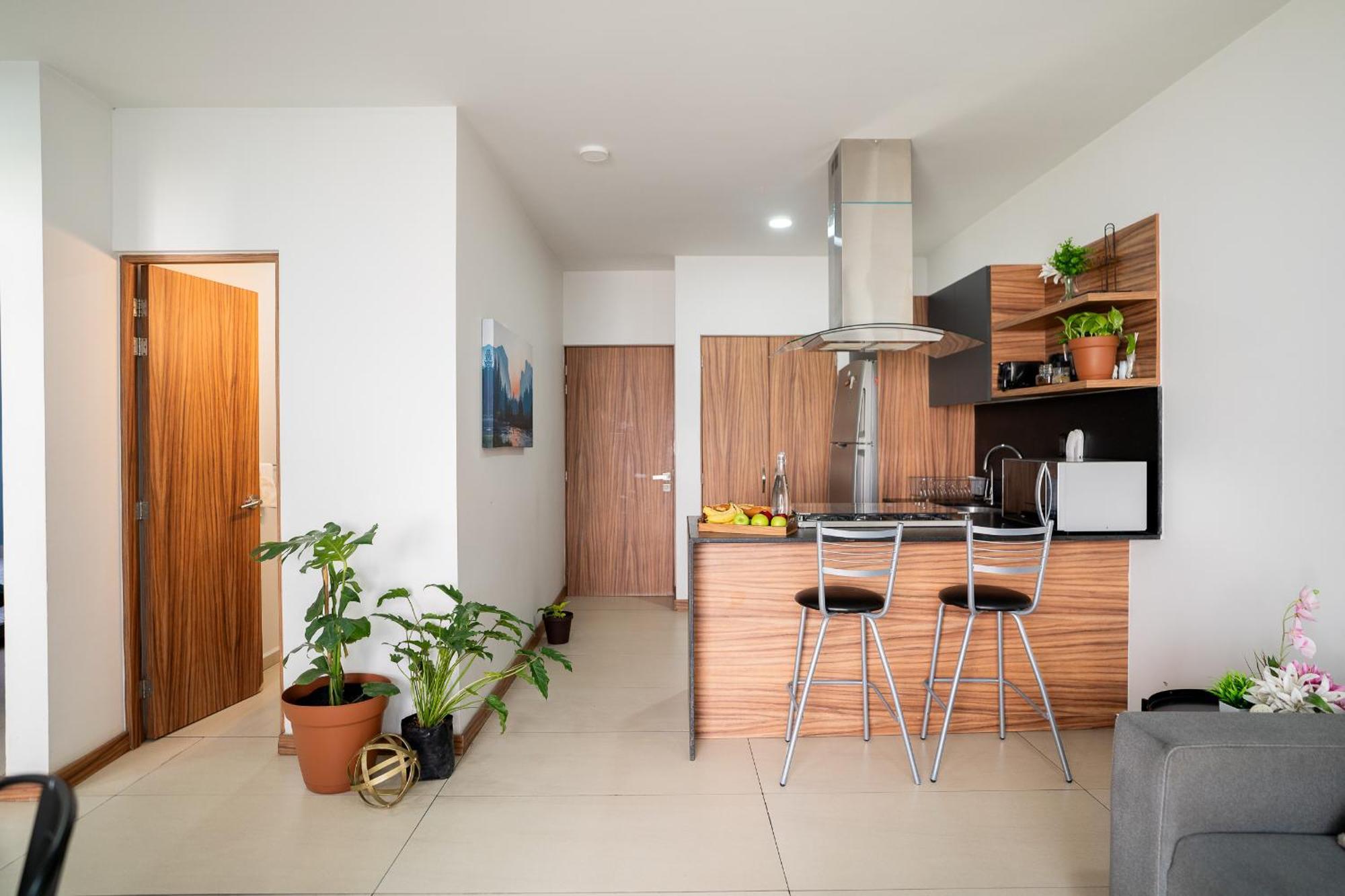 Apartment A 5 Cuadras Del Consulado Comodo Departamento Familiar Con Patio Trasero *