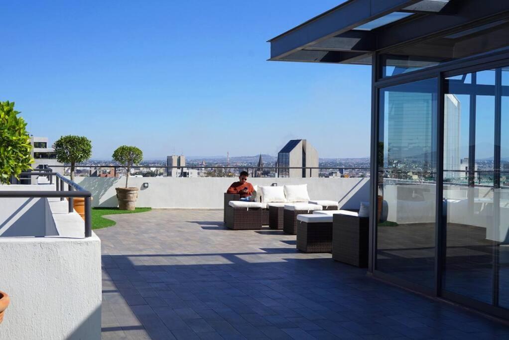 100mb Apt With Rooftop & Swimming Pool Guadalajara