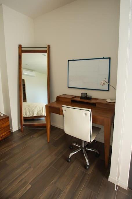 Apartment Spacious 3 Bedroom With Cool Amenities *