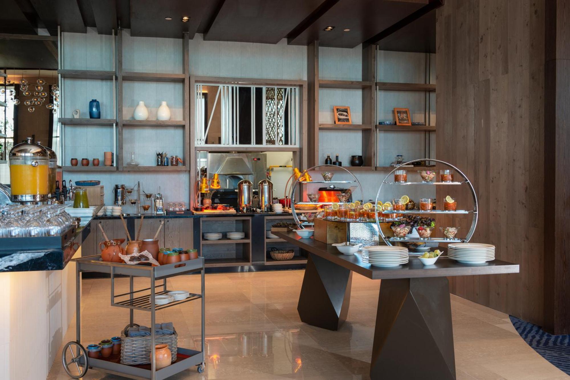 Hilton Midtown 5*