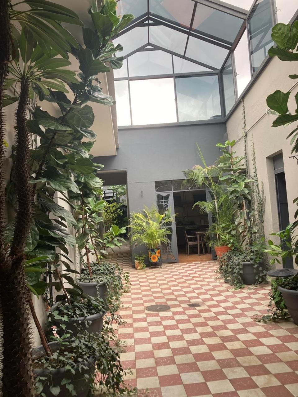 Centro 116 Mujeres Females Only Guest house *