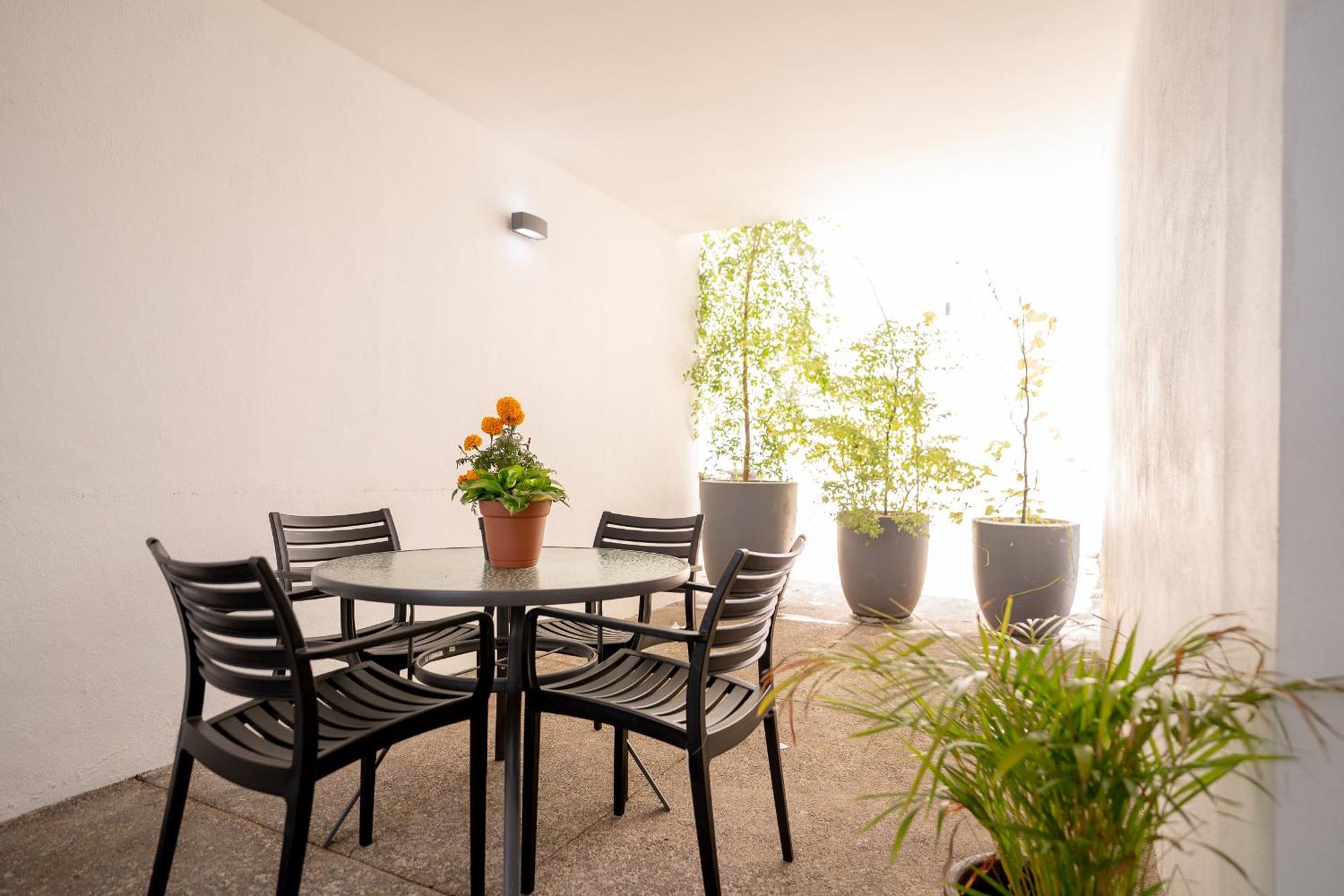 A 5 Cuadras Del Consulado Comodo Departamento Familiar Con Patio Trasero Apartment