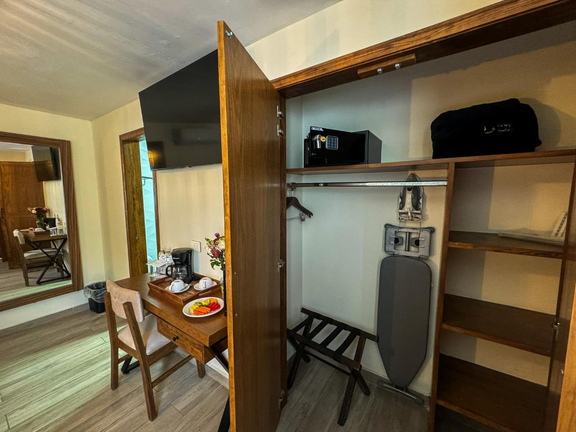 Hotel Isabel 4*
