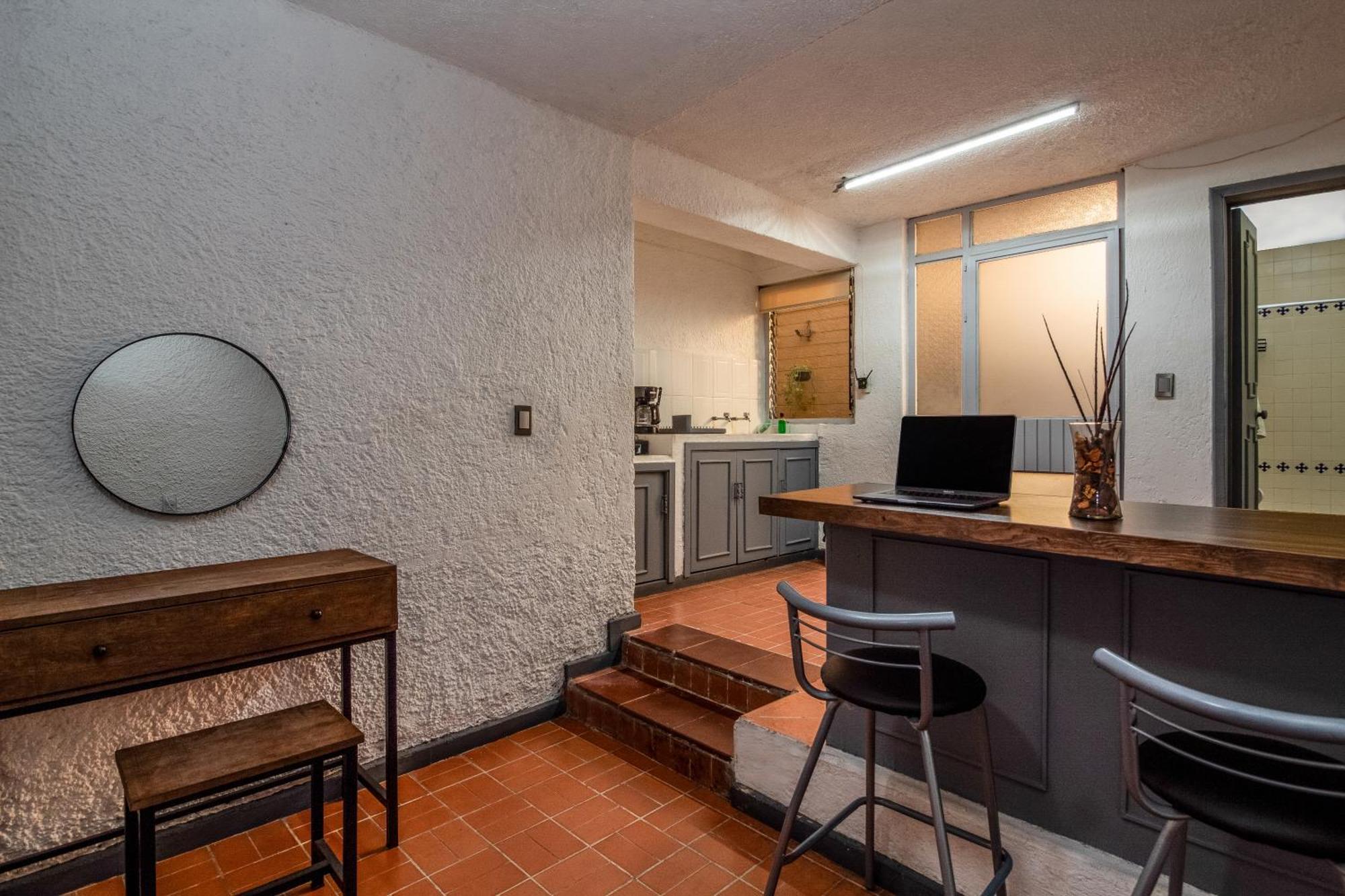 Apartamento Sencillo Y Acogedor Estudio En Chapalita 02 *