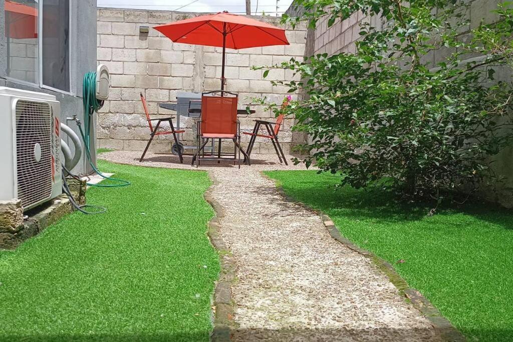 Depto Planta Baja Con Patio Guadalajara