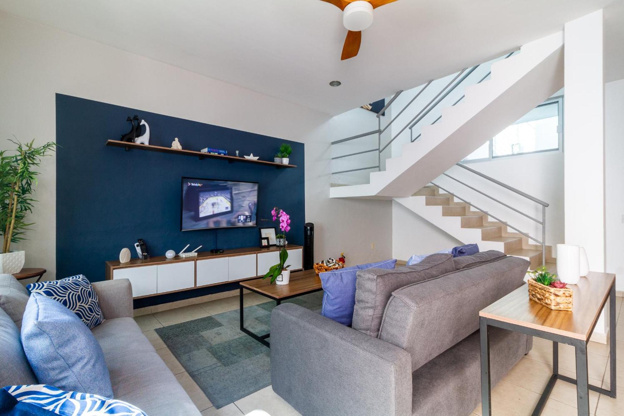 Casa Azul Turquesa Excelente Ubicacion Facturamos Guadalajara