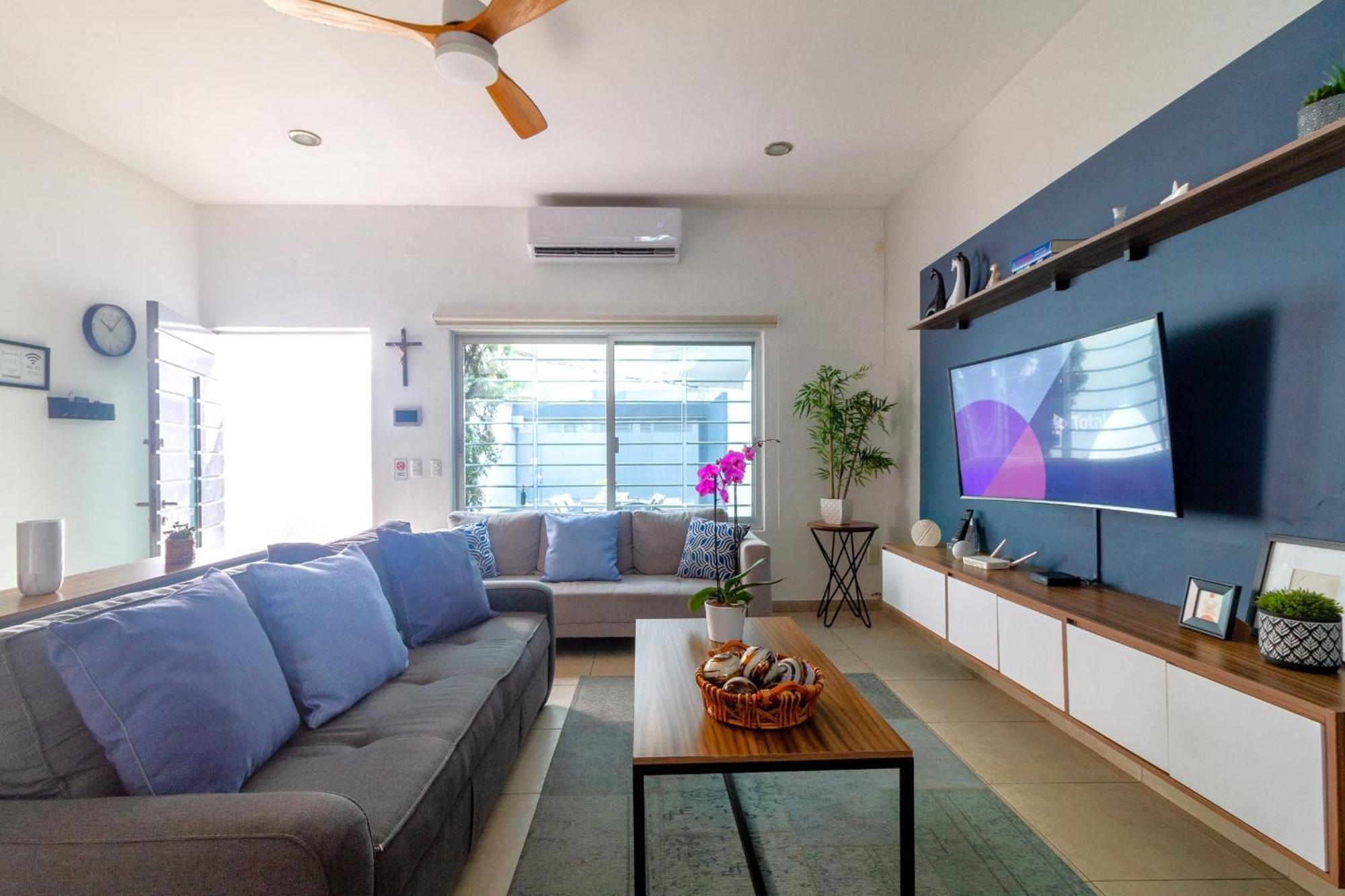 Casa Azul Turquesa Excelente Ubicacion Facturamos Holiday home Guadalajara